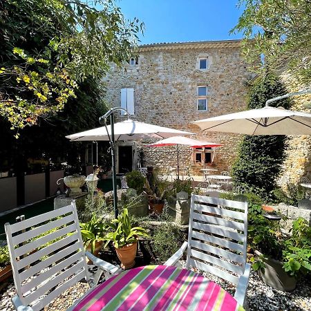 Hotel Le Manoir Du Raveyron Vallon-Pont-dʼArc Exterior foto