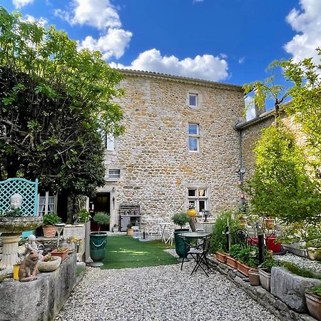 Hotel Le Manoir Du Raveyron Vallon-Pont-dʼArc Exterior foto